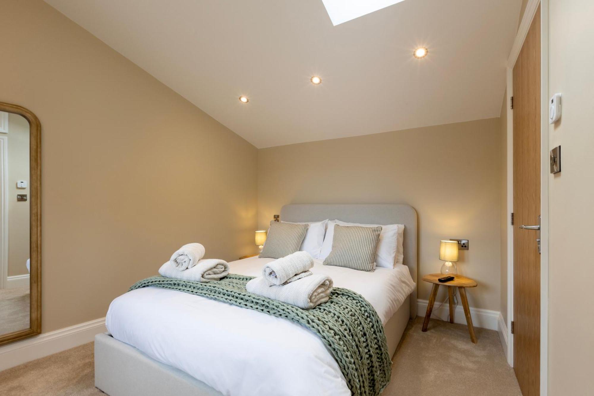 The Old Cutter Shed Apartment Whitby Bagian luar foto